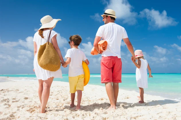 Top 5 Ways to Save on Family Travel